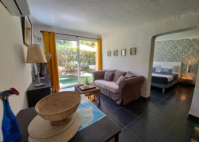 Salvacintoggio Petite 2 Personnes * Porto-Vecchio (Corsica)